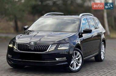 Універсал Skoda Octavia 2019 в Ужгороді