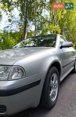 Лифтбек Skoda Octavia 2004 в Гребенке