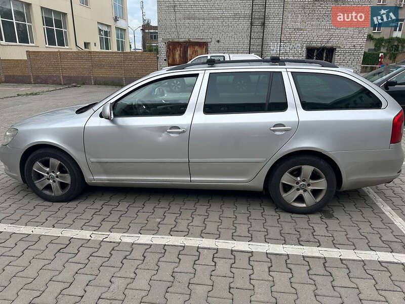Універсал Skoda Octavia 2011 в Харкові