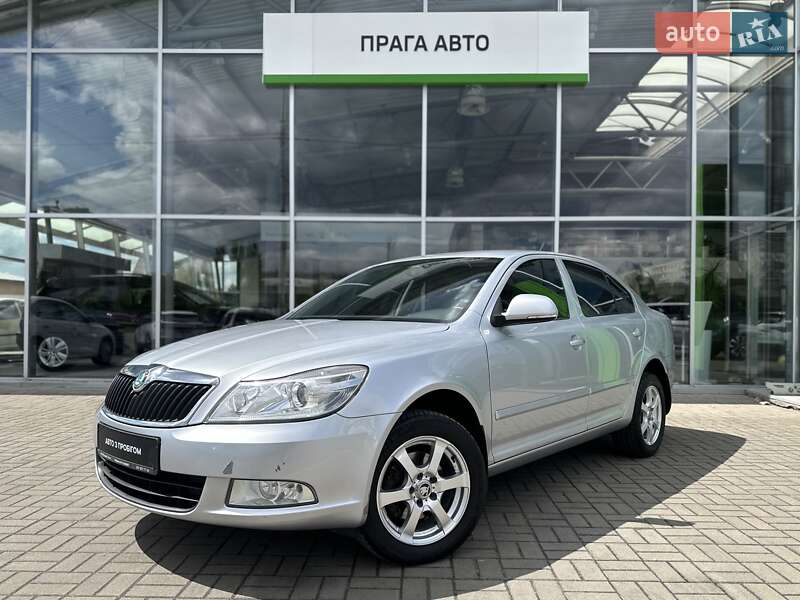 Лифтбек Skoda Octavia 2012 в 