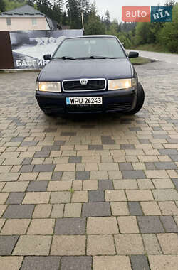 Лифтбек Skoda Octavia 2002 в 