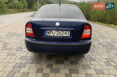 Лифтбек Skoda Octavia 2002 в 