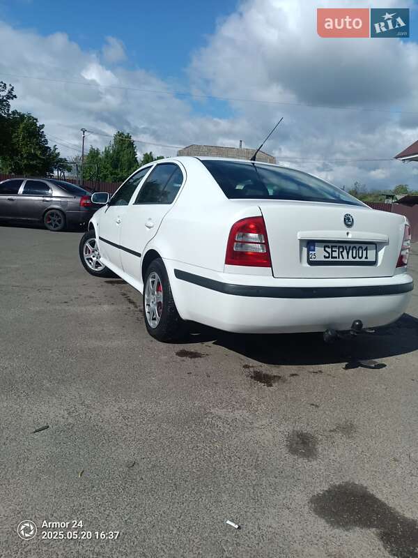 Лифтбек Skoda Octavia 2008 в Мене
