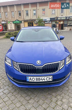 Лифтбек Skoda Octavia 2019 в Хусте