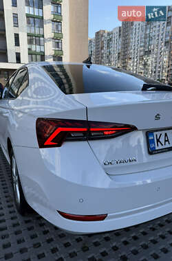 Лифтбек Skoda Octavia 2023 в 