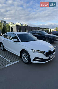Лифтбек Skoda Octavia 2023 в 