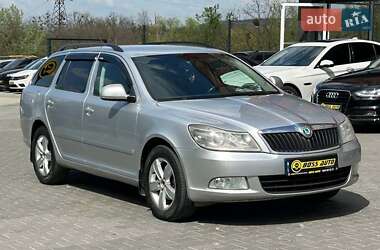 Універсал Skoda Octavia 2011 в Чернівцях