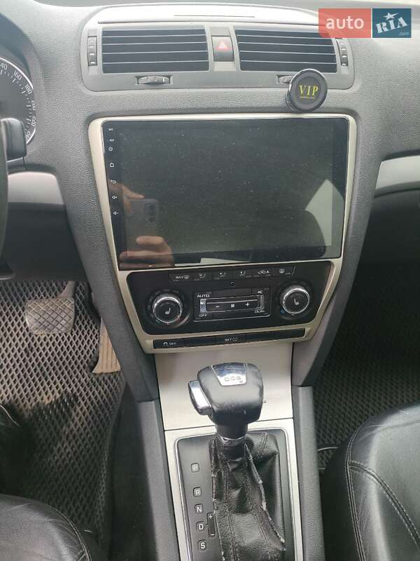 Ліфтбек Skoda Octavia 2010 в Сумах