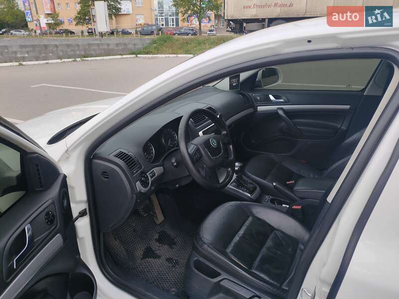 Ліфтбек Skoda Octavia 2010 в Сумах