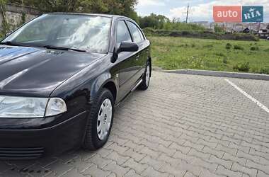 Лифтбек Skoda Octavia 2004 в 