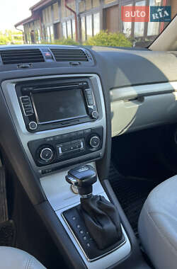 Лифтбек Skoda Octavia 2010 в 