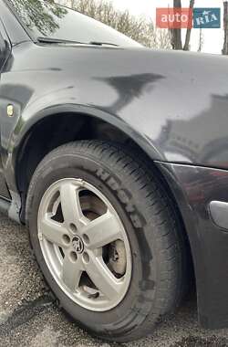 Ліфтбек Skoda Octavia 2001 в 