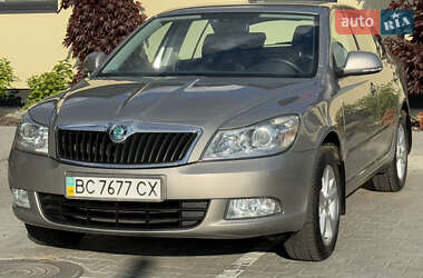 Лифтбек Skoda Octavia 2013 в 
