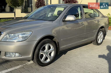 Лифтбек Skoda Octavia 2013 в 