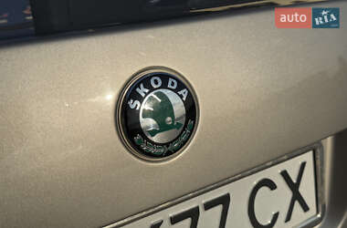 Лифтбек Skoda Octavia 2013 в 