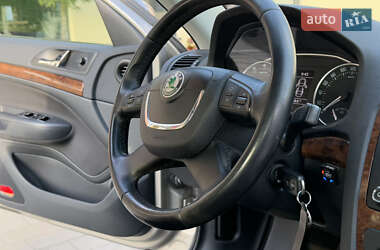 Лифтбек Skoda Octavia 2013 в 