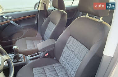 Лифтбек Skoda Octavia 2013 в 