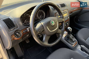 Лифтбек Skoda Octavia 2013 в 
