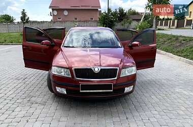 Лифтбек Skoda Octavia 2006 в 