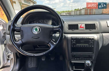 Универсал Skoda Octavia 2002 в 