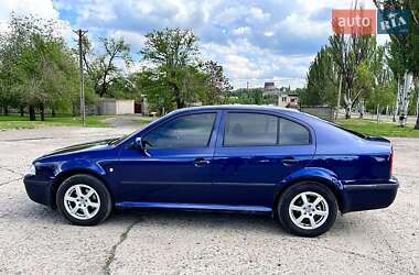Лифтбек Skoda Octavia 2000 в 