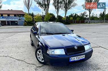 Лифтбек Skoda Octavia 2000 в 