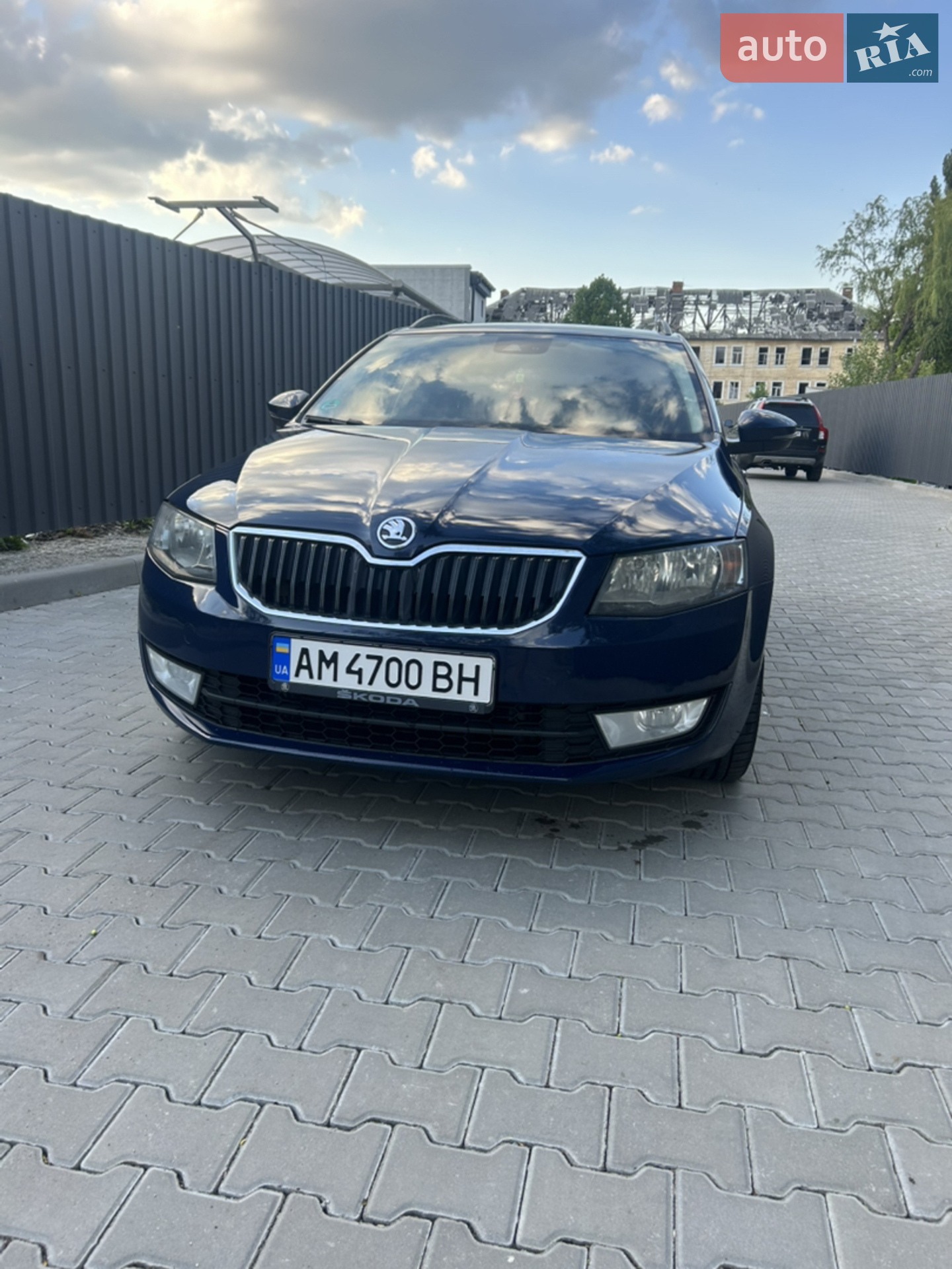 Skoda Octavia 2013 VIN TMBJG7NEXE0052269 фото оголошення 2 з 18