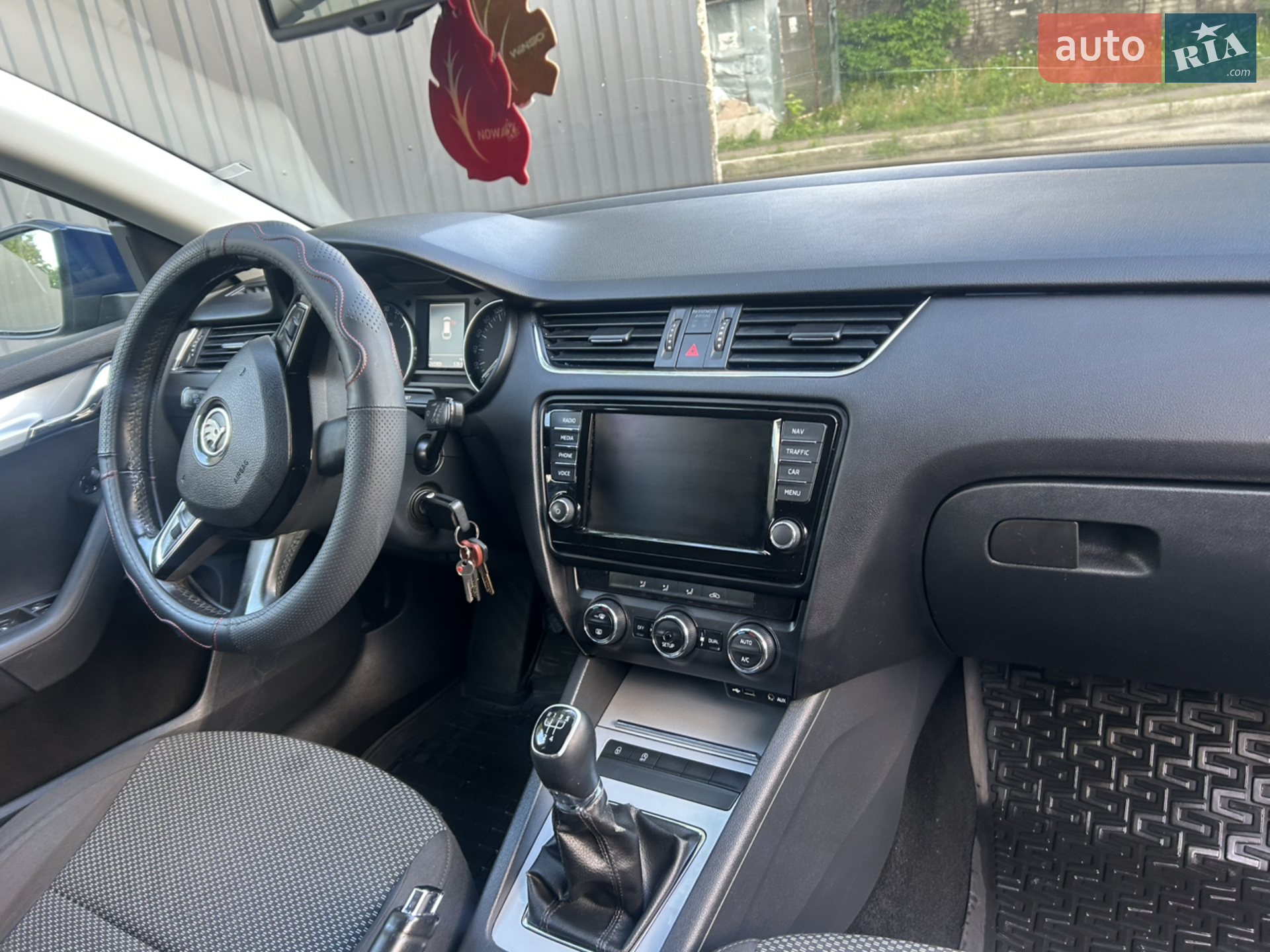 Skoda Octavia 2013 VIN TMBJG7NEXE0052269 фото оголошення 17 з 18
