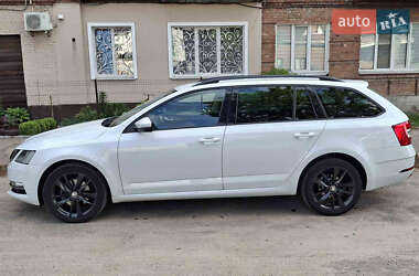 Универсал Skoda Octavia 2019 в 
