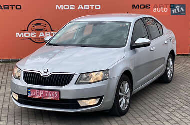 Ліфтбек Skoda Octavia 2015 в Рівному