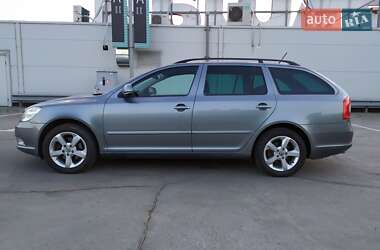 Универсал Skoda Octavia 2012 в 