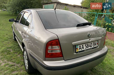 Ліфтбек Skoda Octavia 2001 в 