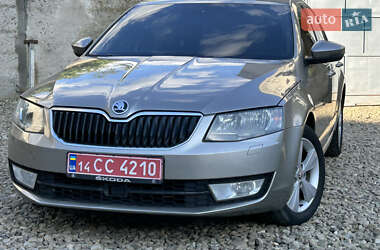 Лифтбек Skoda Octavia 2014 в Стрые