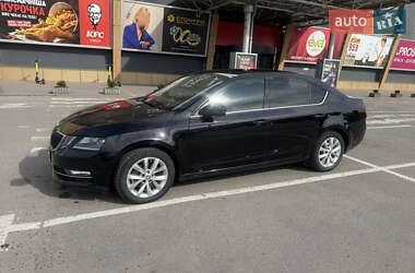 Ліфтбек Skoda Octavia 2018 в 