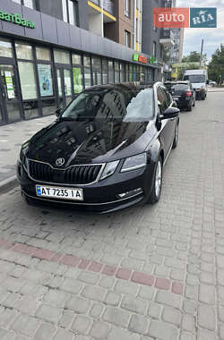 Ліфтбек Skoda Octavia 2018 в 