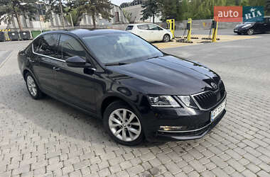 Ліфтбек Skoda Octavia 2018 в 