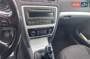 Универсал Skoda Octavia 2011 в 