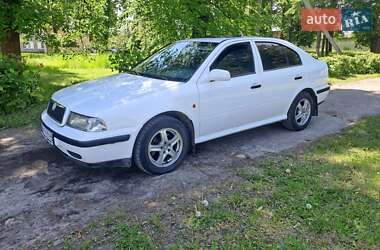 Лифтбек Skoda Octavia 1997 в Ровно