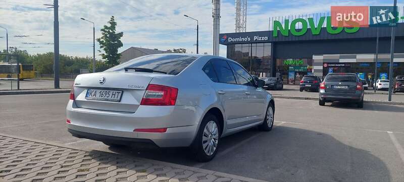 Лифтбек Skoda Octavia 2016 в Киеве