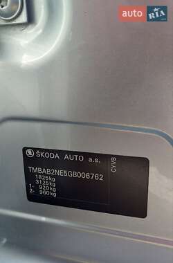 Лифтбек Skoda Octavia 2016 в 