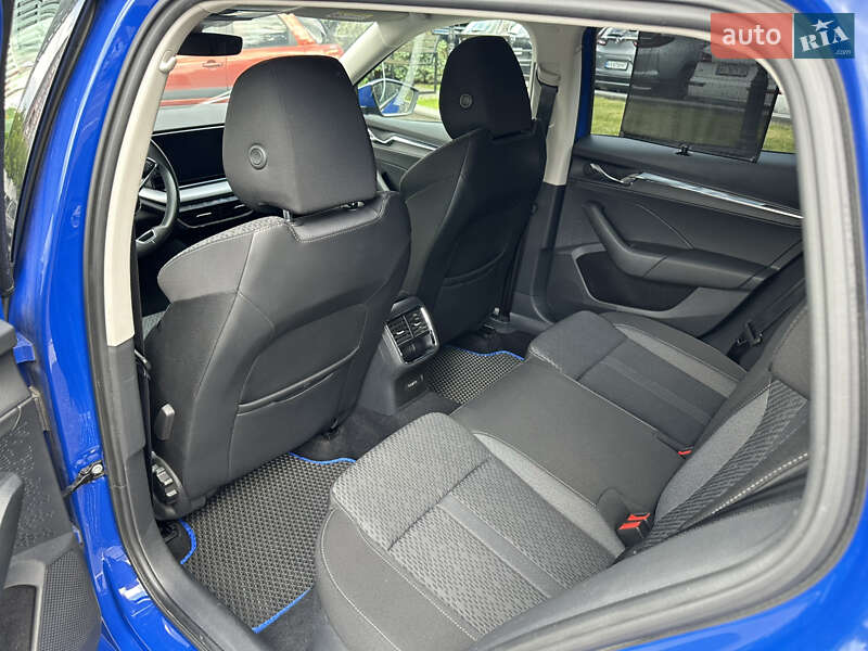 Универсал Skoda Octavia 2021 в Киеве фото 10 Универсал Skoda Octavia 2021 в Киеве