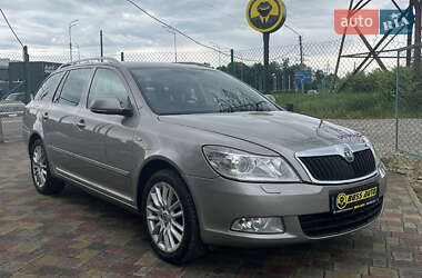 Универсал Skoda Octavia 2012 в Стрые