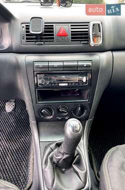 Универсал Skoda Octavia 2002 в 