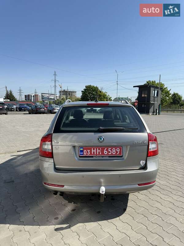 Універсал Skoda Octavia 2011 в Великій Багачці