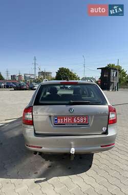 Універсал Skoda Octavia 2011 в 