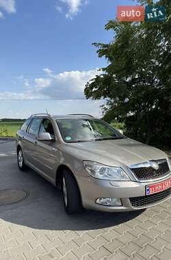 Універсал Skoda Octavia 2011 в 
