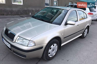 Лифтбек Skoda Octavia 2005 в 