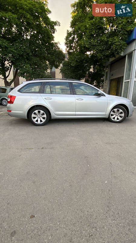 Универсал Skoda Octavia 2015 в Киеве