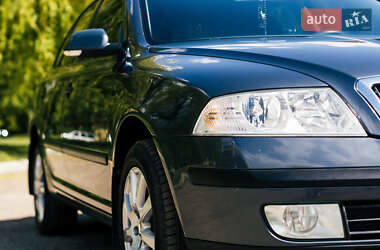 Ліфтбек Skoda Octavia 2007 в 