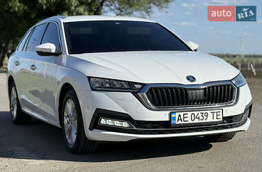 Універсал Skoda Octavia 2021 в 